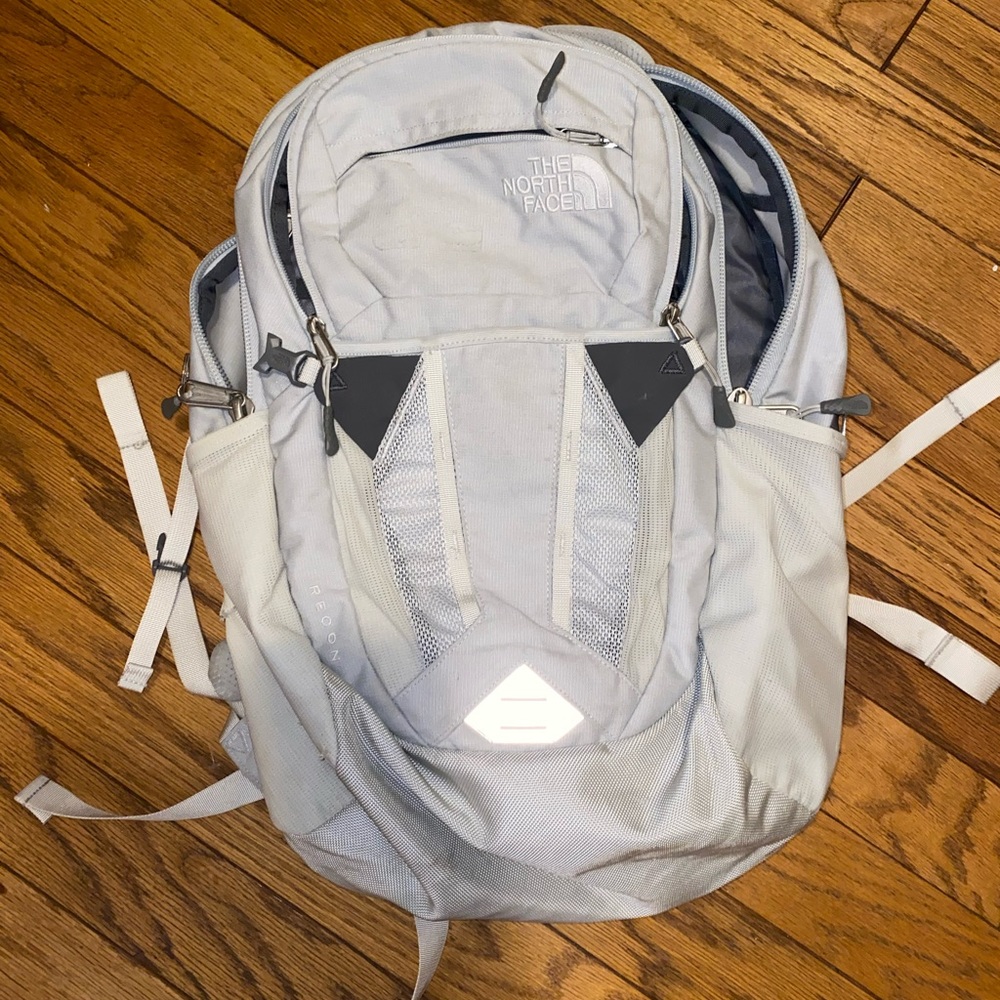 NORTH FACE BOOK BAG light gray